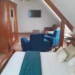 La Lauzeraie فندق مبيت وإفطار