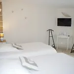 La Lauzeraie فندق مبيت وإفطار لا بوربول