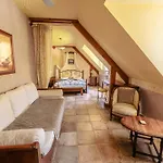 La Lauzeraie فندق مبيت وإفطار *