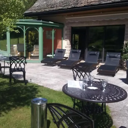 La Lauzeraie Bed & Breakfast